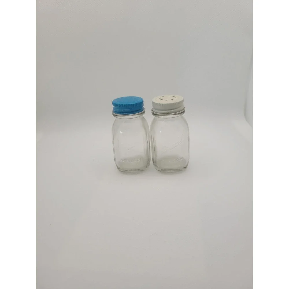 Vintage Ball Mason Jar Salt and Pepper‎ Shakers Clear Glass Blue White Lids Set